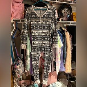 Ariana grande PINK pajamas